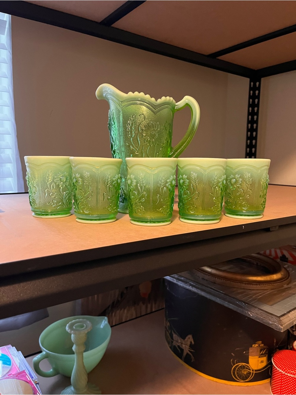 Missed GlassGreen Glass Pitcher and 6-Tumbler Beverage Set - Dahlia Pattern